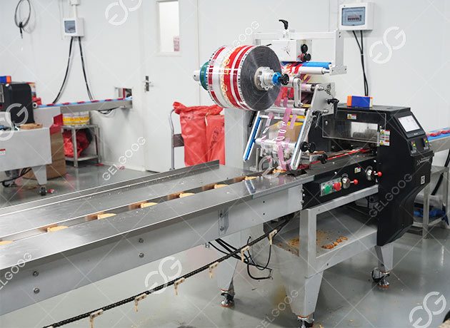 Biscuit Packaging Machine